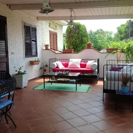 2 Bedrooms Villa At Villaggio Del Golfo 100 M Away From The Beach With Private Pool Enclosed Garden And Wifi * Campora San Giovanni